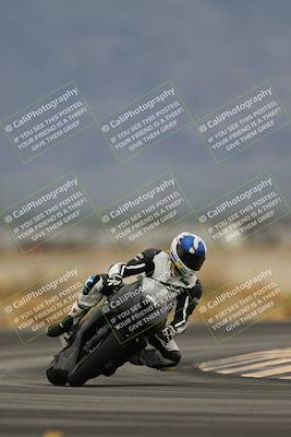 media/Nov-15-2025-Race Pace (Sat) [[8de605a2d8]]/Non Verified Riders (1st 20 Minutes)/Turn 4 (1010am)/